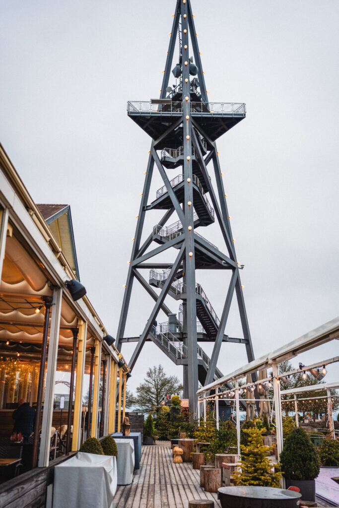 uitleberg viewing tower