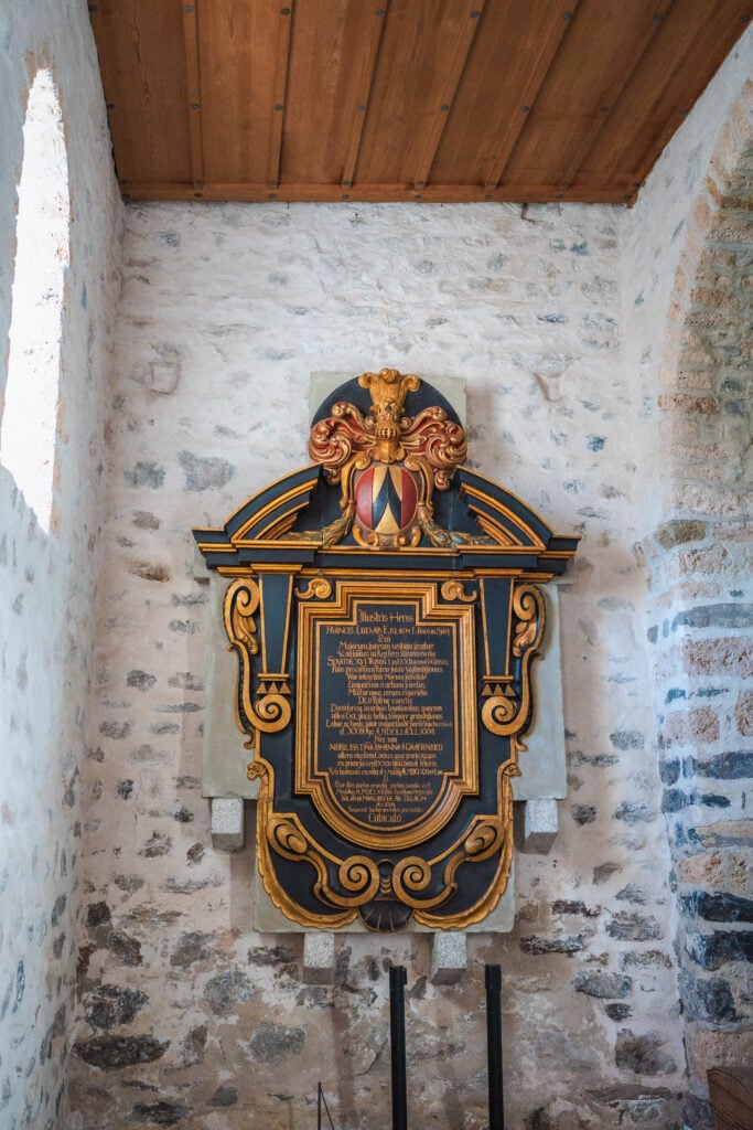 spiez church interior