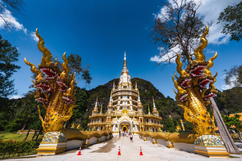entrance tiger cave temple
