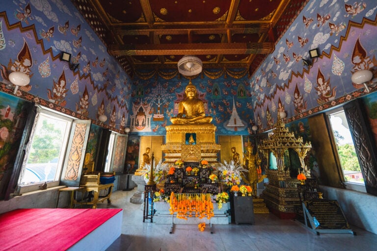 Wat Kaeo Korawaram temple interior