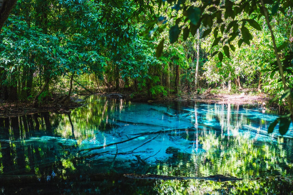 blue pool emerald pool