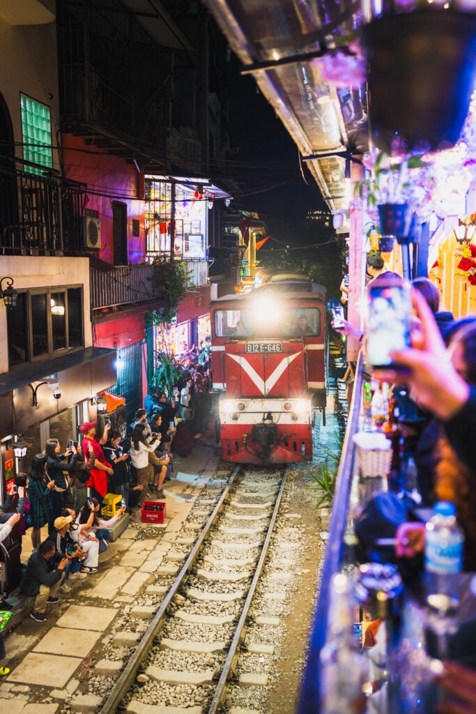 hanoi train street