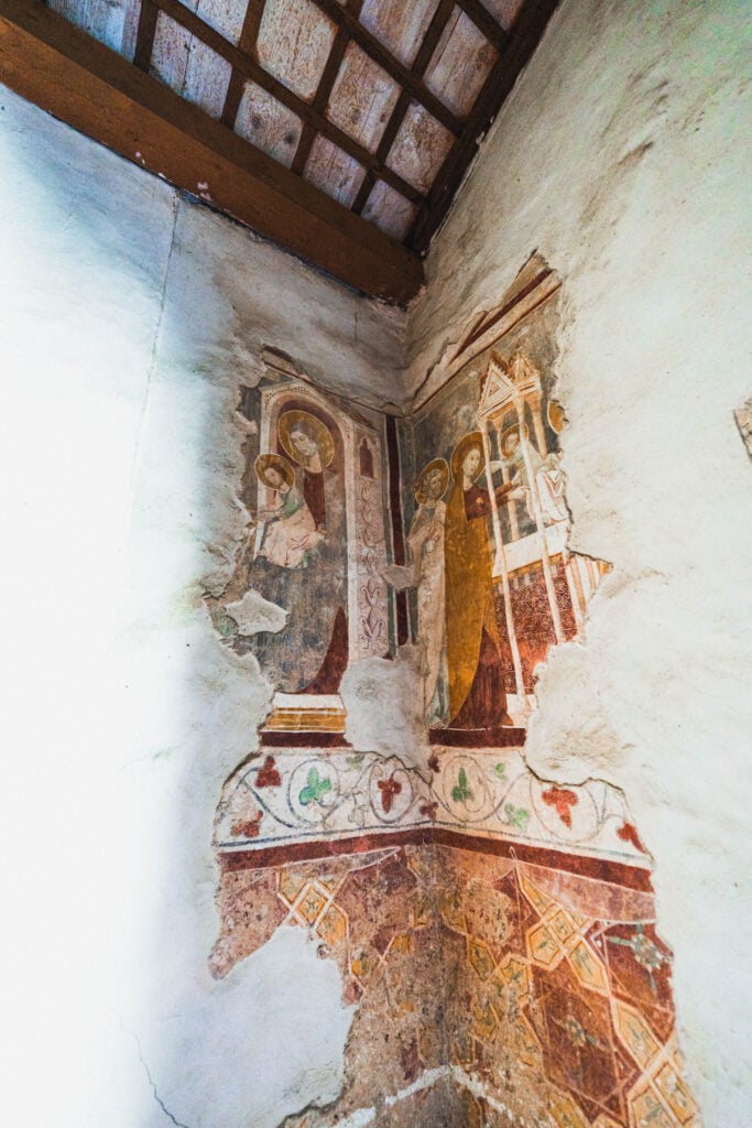 medieval fresco in la foresta