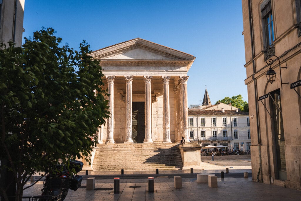temple in nimes