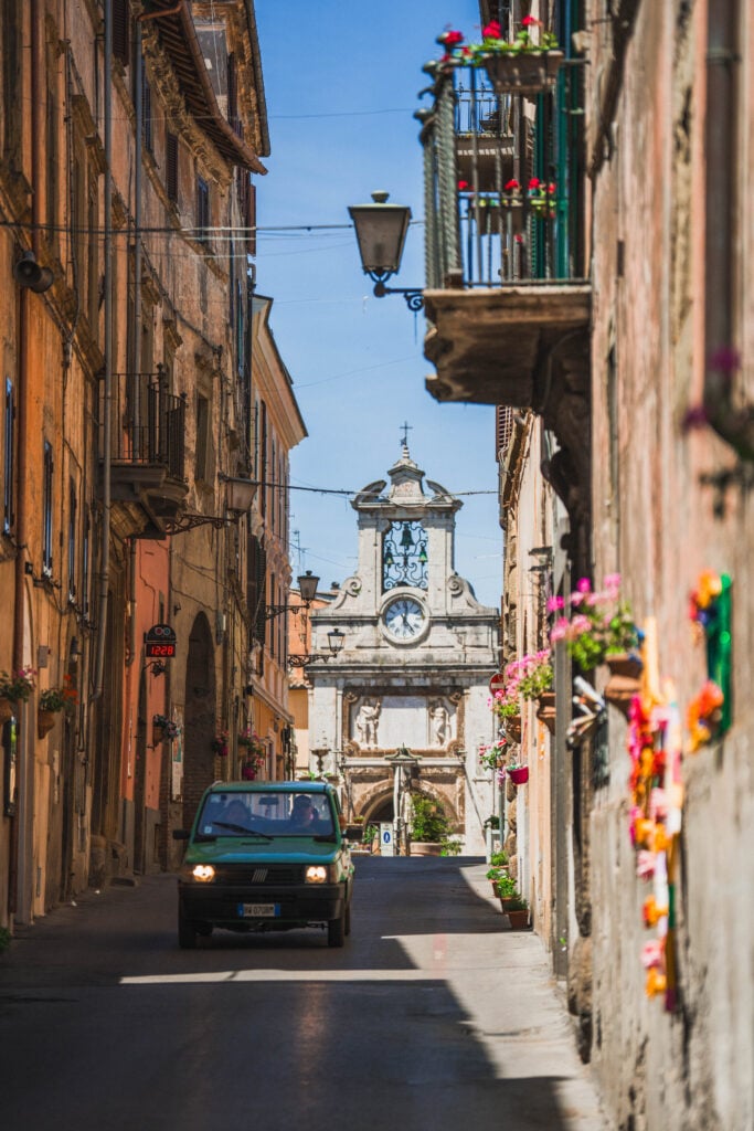 sutri town centre