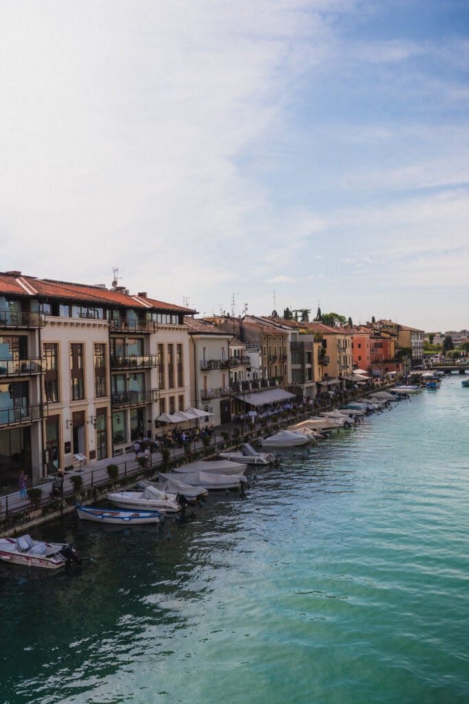 peschiera del garda canal