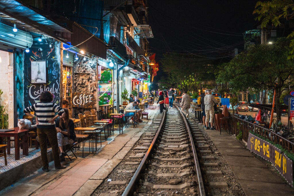 tracks hanoi train street