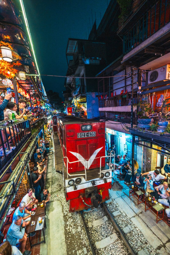 passenger train hanoi train street
