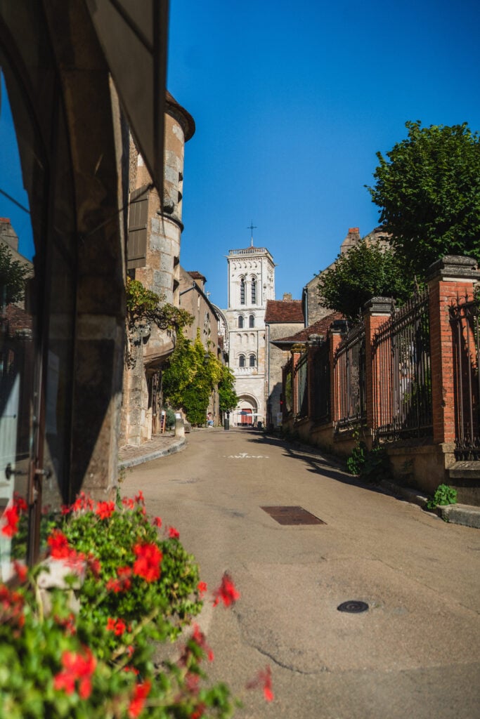 street view of vezelay old church