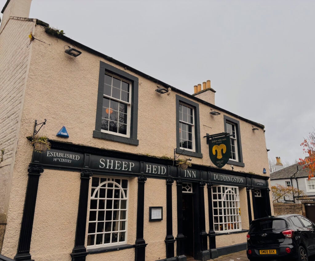 Sheep's Heid Inn, Edinburgh historic pub