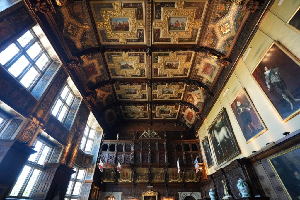 ceiling of entranceway hatfield house