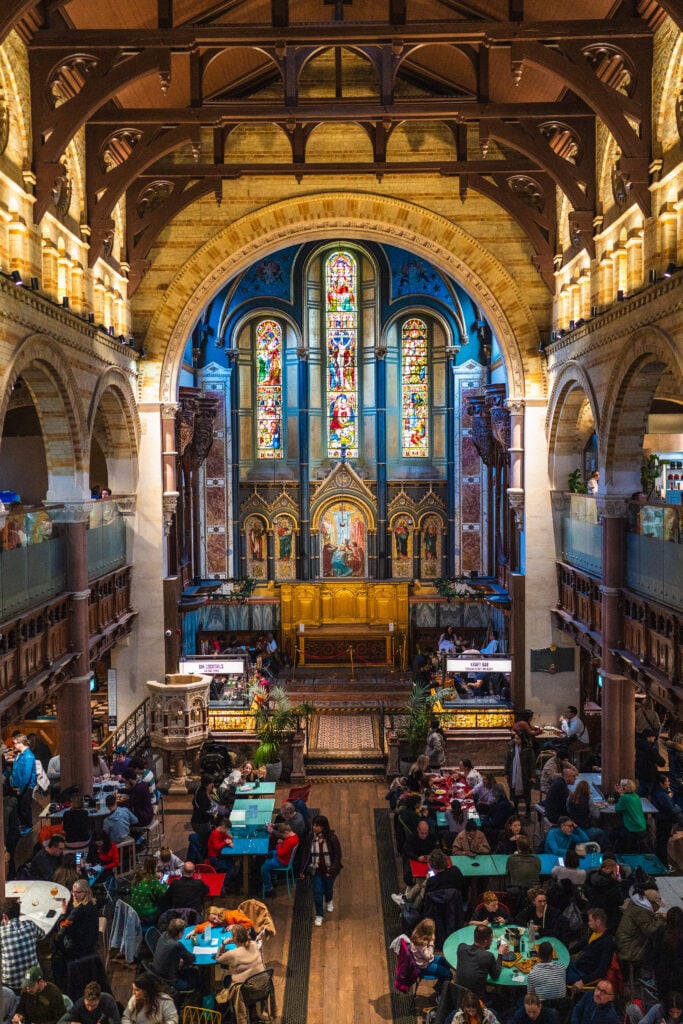 mercato mayfair main altar area