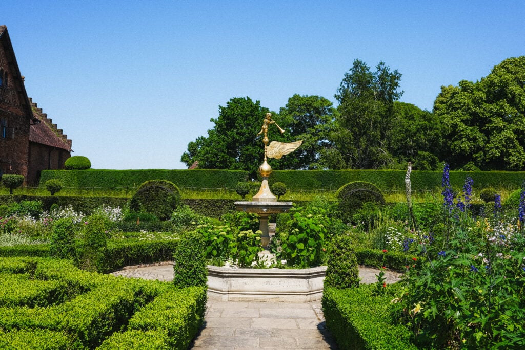 hatfield gardens