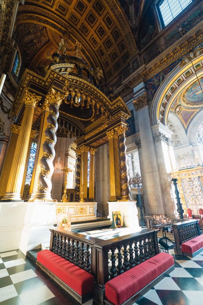 altar st paul's cathedral